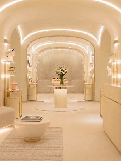 photos de dior spa plaza athénée|new dior spa.